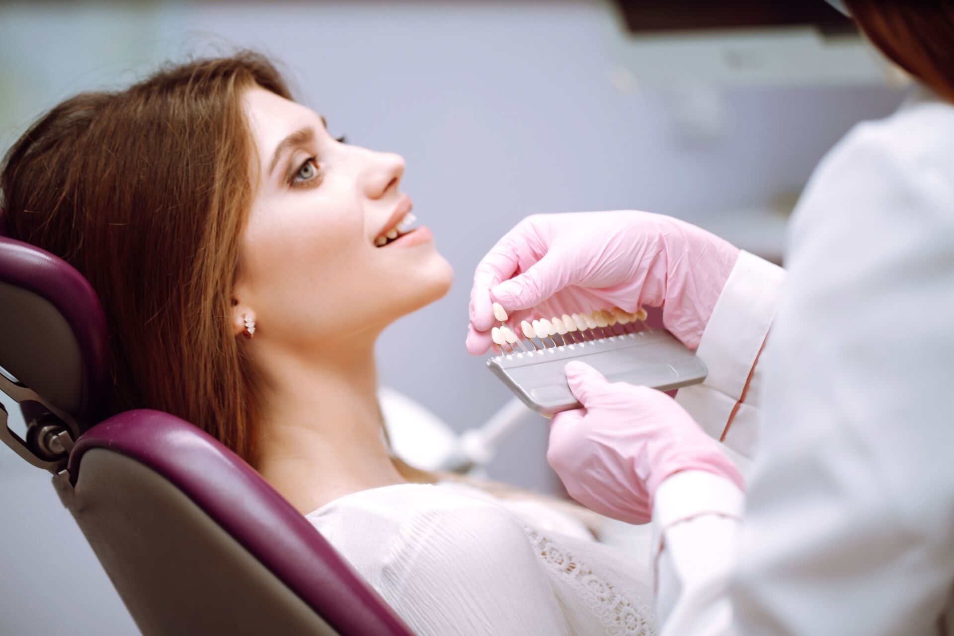 Porcelain vs Composite Veneers